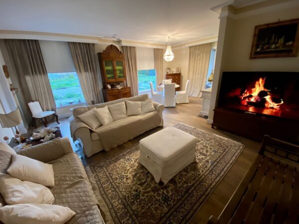 Structuri Metalice Ușoare